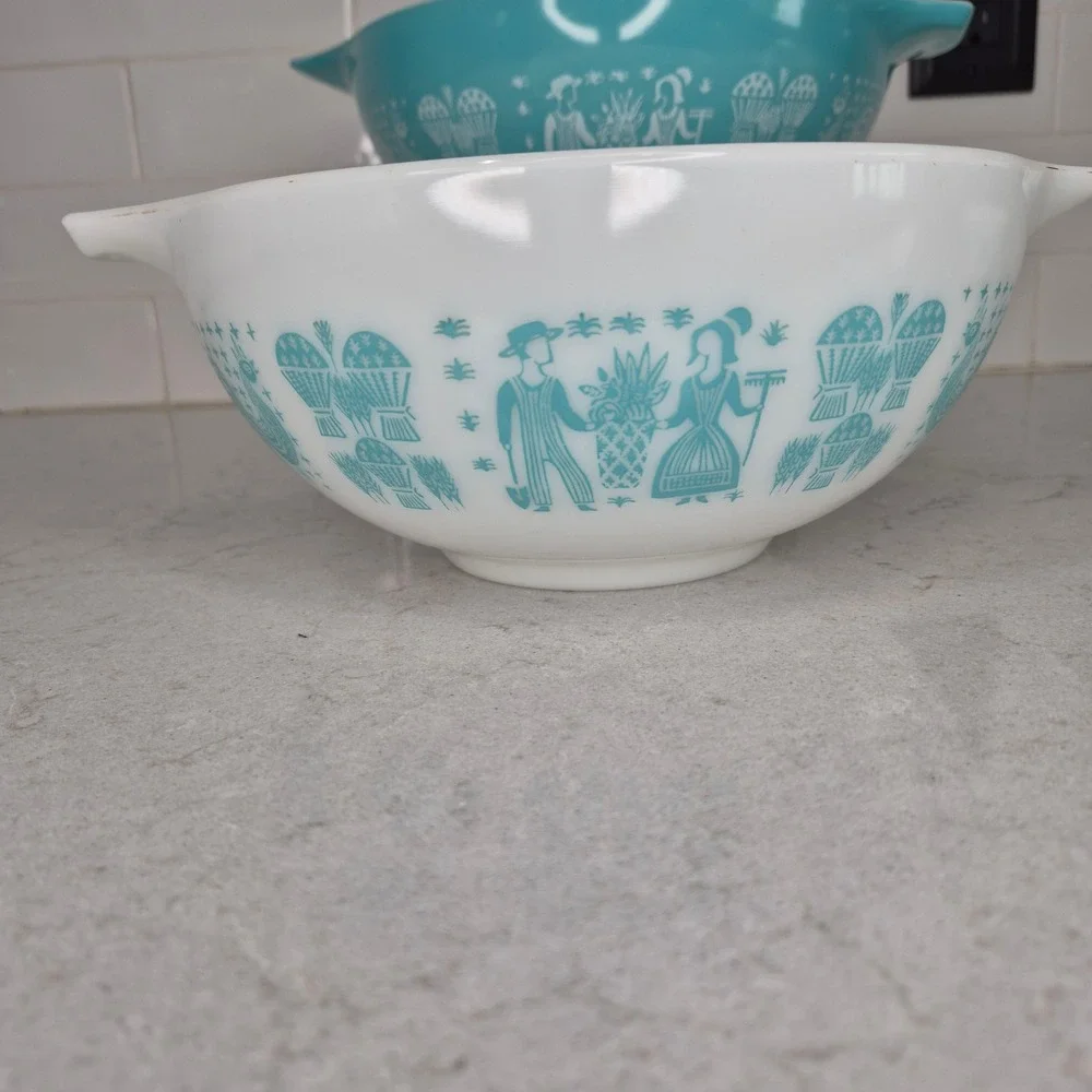 Pyrex Mixing Bowls Butterprint Amish 3 Piece Set Turquoise White